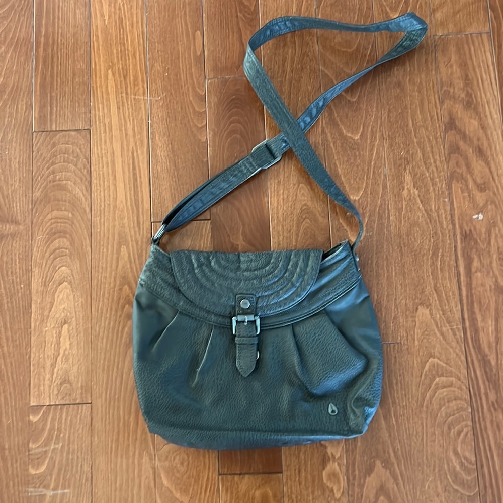 Volcom purse